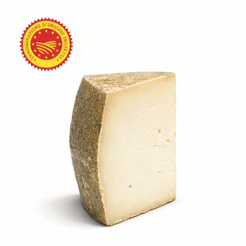 corte de queso pecorino sardo