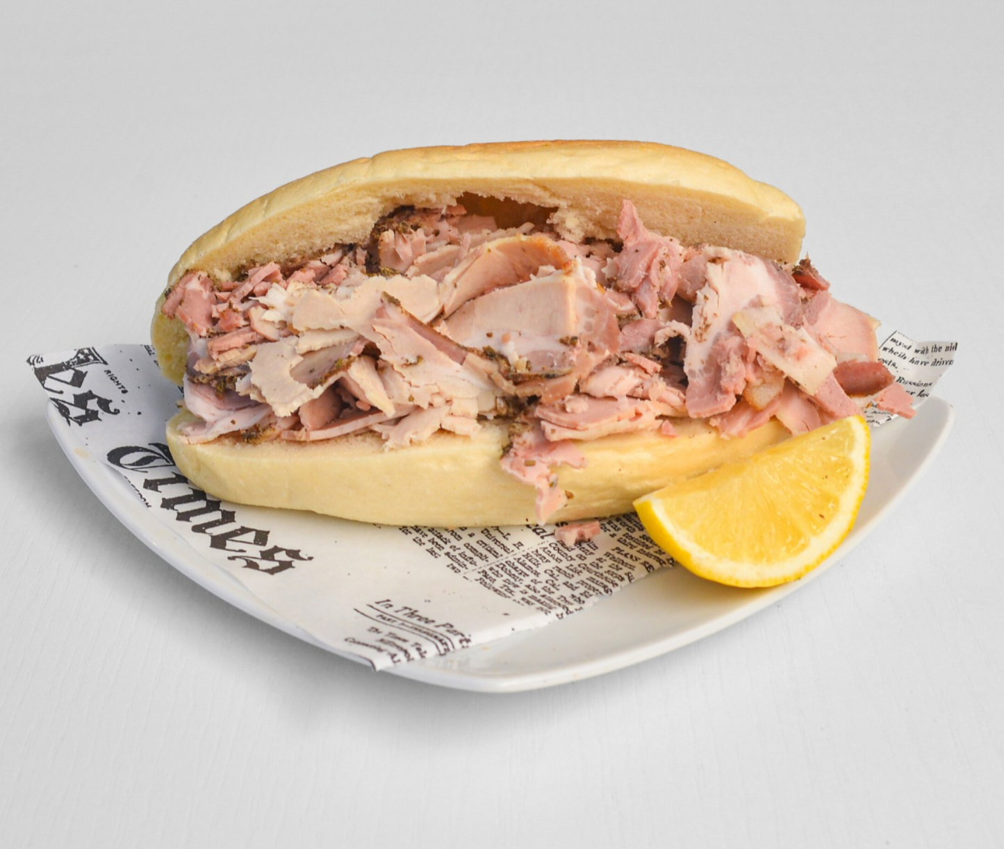 panino con porchetta vista 45 grados