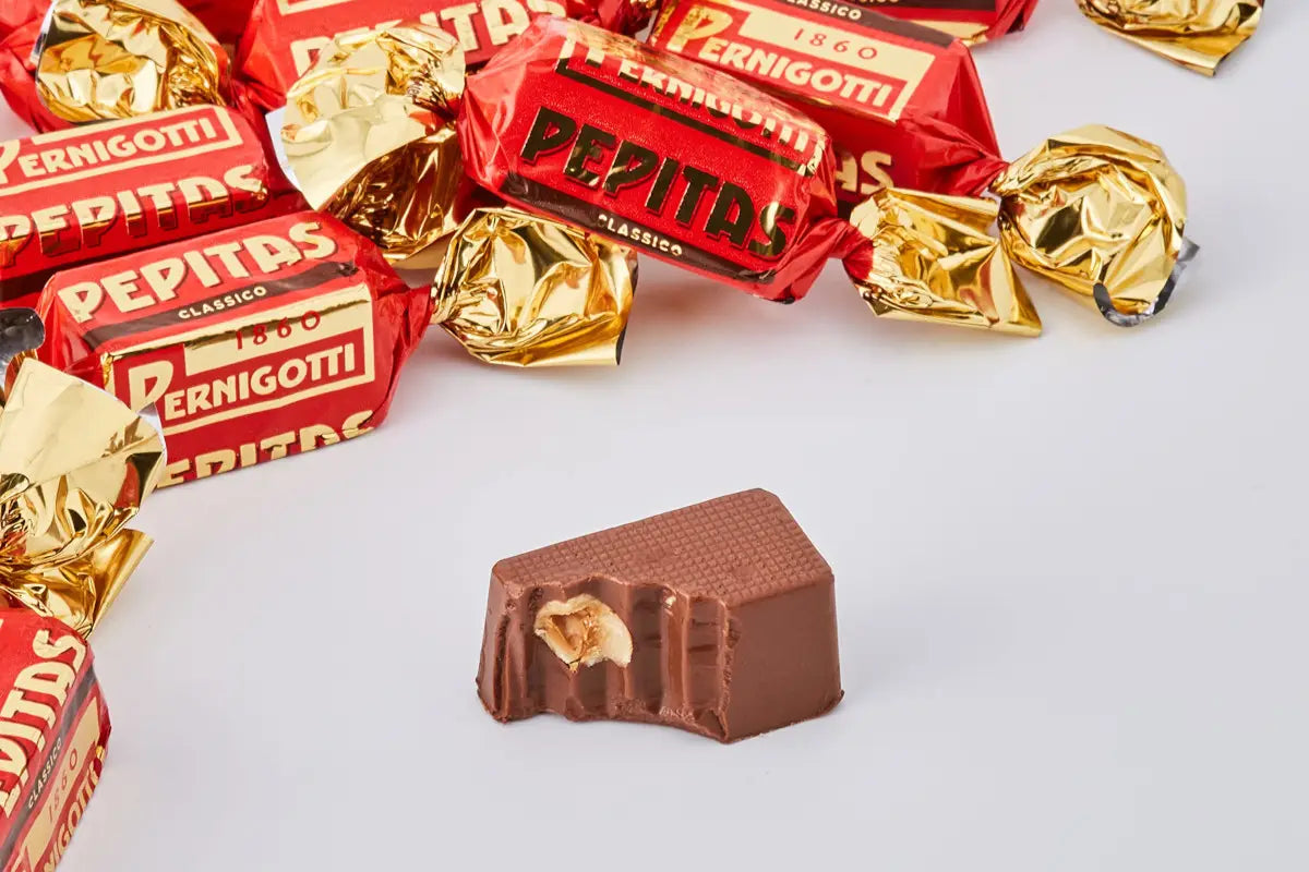 Chocolate Relleno Avellanas Enteras 140gr.